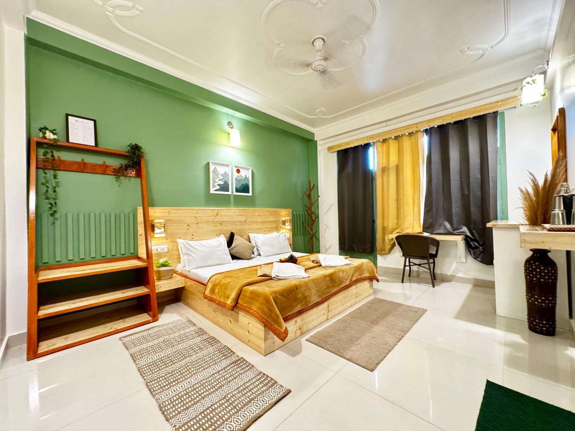 The Royal Orchard Kasol Hotel Exterior foto